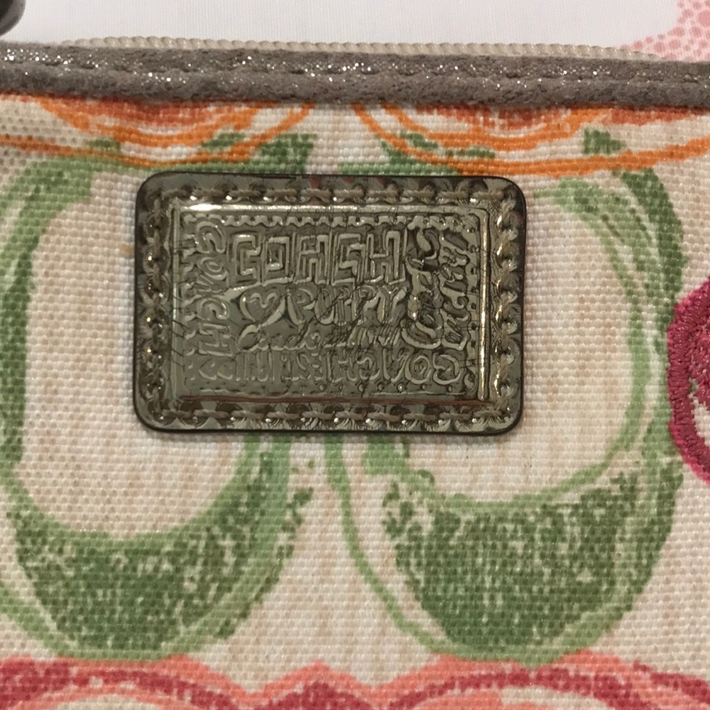 Coach wristlet!!! - Picture 2 of 4